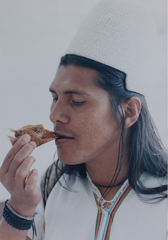 92067991INTI_RAYMI_ARHUACO_COMIENDO_CUY.png